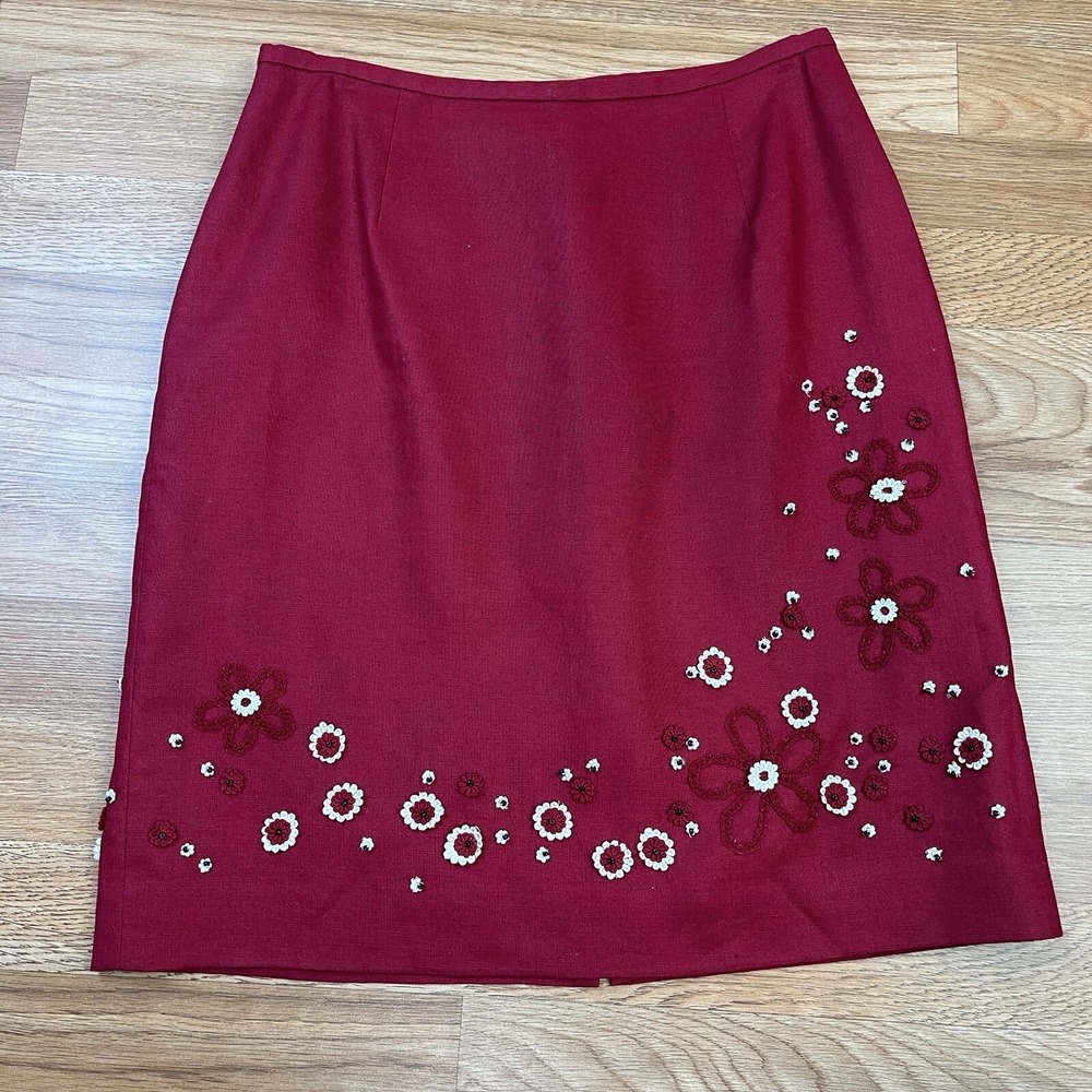 Ann Taylor Women's Linen Skirt Red with Embroidered‎ Flowers Size 6
